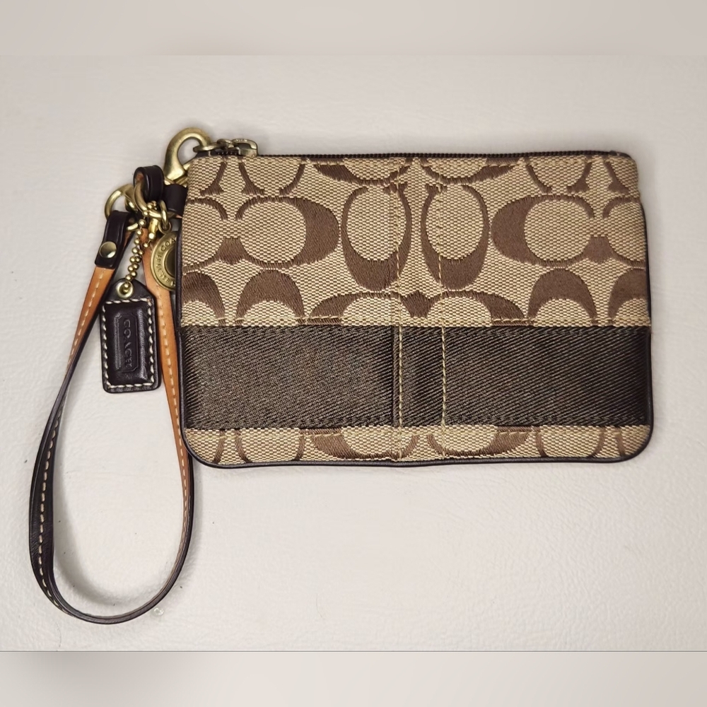 Coach Vintage Brown & Gold SignatureJacquard Canvas Wristlet